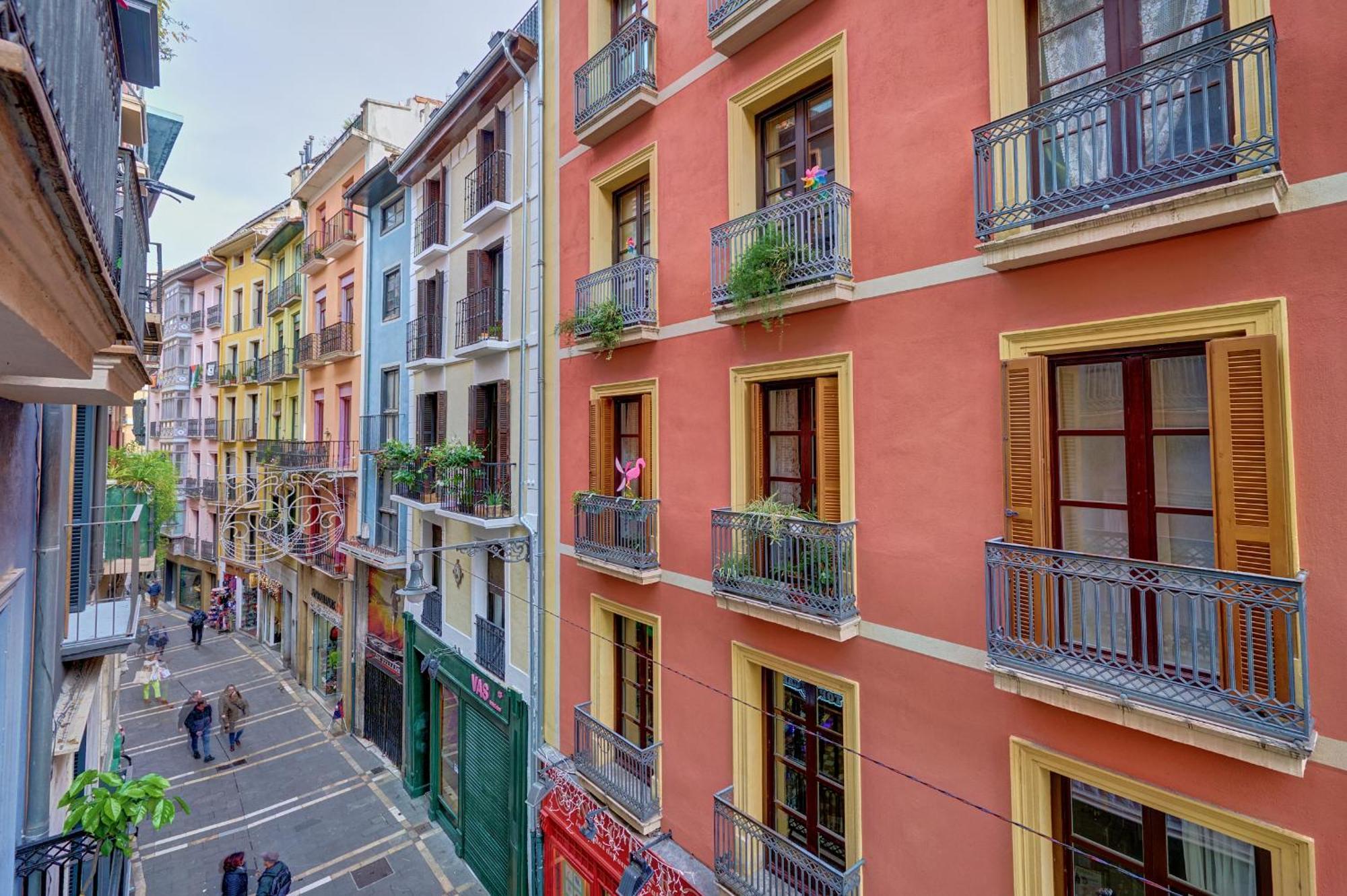 Heart Of Pamplona Apartments IV By Clabao Екстериор снимка